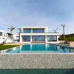 Villa Peralta - Award Winning Exquisite Dream With Infinity Pool