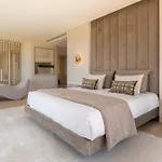 Peralta - Award Winning Exquisite Dream With Infinity Pool *